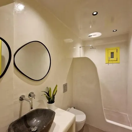 Holiday home New Earth Kamari (Santorini)