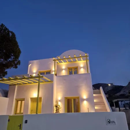 New Earth * Kamari (Santorini)