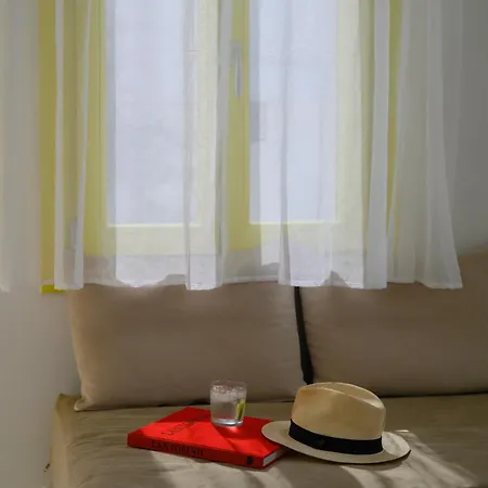 New Earth 펜션 Kamári