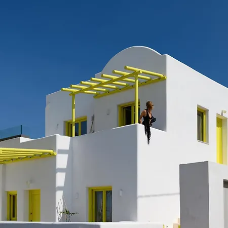 New Earth * Kamari (Santorini)